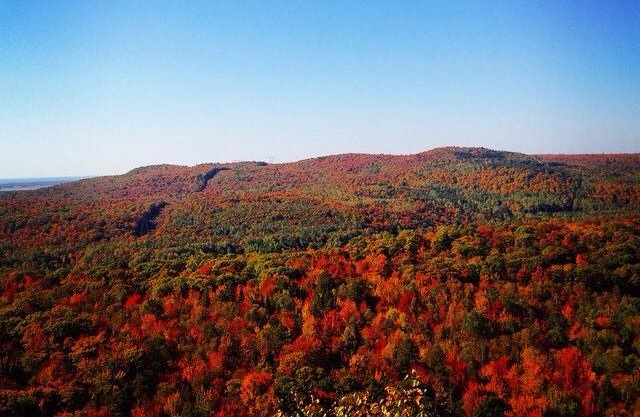 auberge-de-la-montagne-coupée-automne