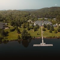 Auberge du Lac-à-l'Eau-Claire