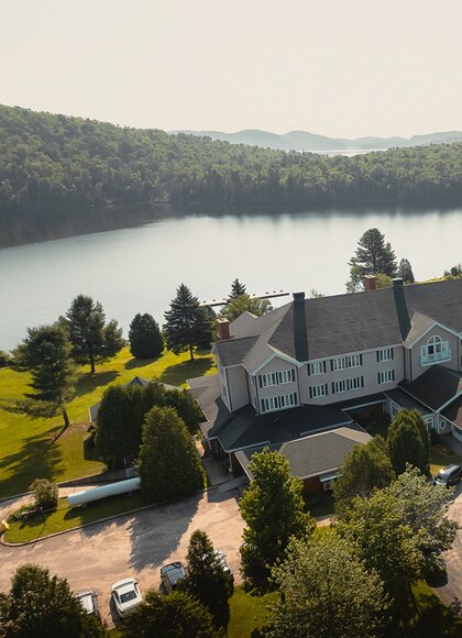 Auberge du Lac-à-l'Eau-Claire - Mauricie - Printemps