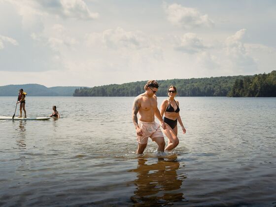 Auberge du Lac-À-l'Eau-Claire - Mauricie - plein air - couple