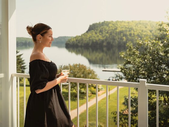 Auberge du Lac-à-l'Eau-Claire - Mauricie - Relaxing Getaway