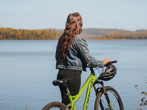 Auberge de Lac Taureau - Lanaudière - biking in nature