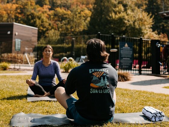 Entourage-sur-le-Lac Resort - Québec - yoga
