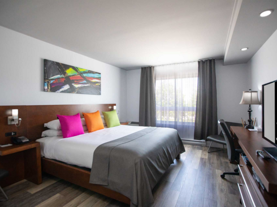 Hotel V - King room
