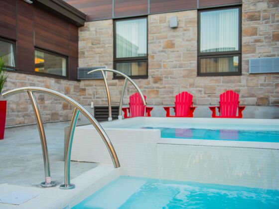 Hôtel V Outaouais thermal baths