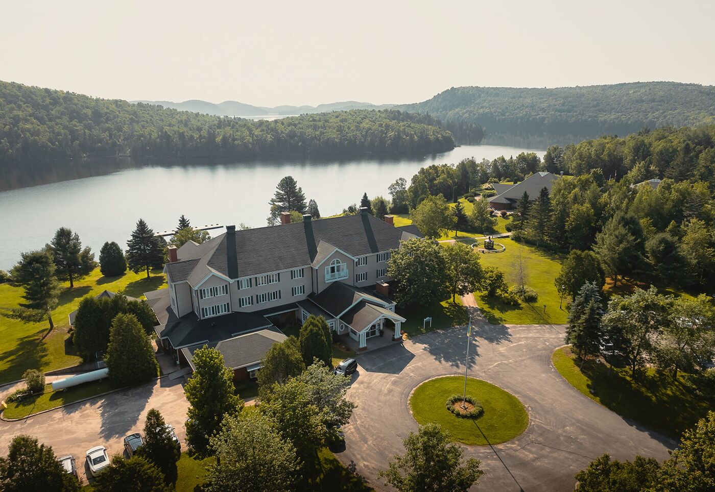 Auberge du Lac-à-l'Eau-Claire - Mauricie - été