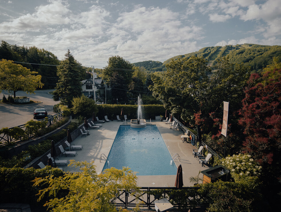 Hôtel Château-Bromont Cantons-de-l'Est pool