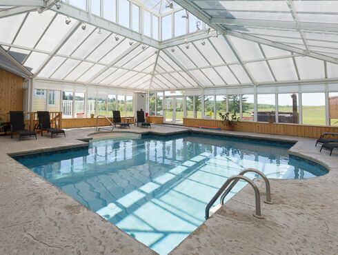 Auberge West Brome Eastern Townships Indoor swimming pool
