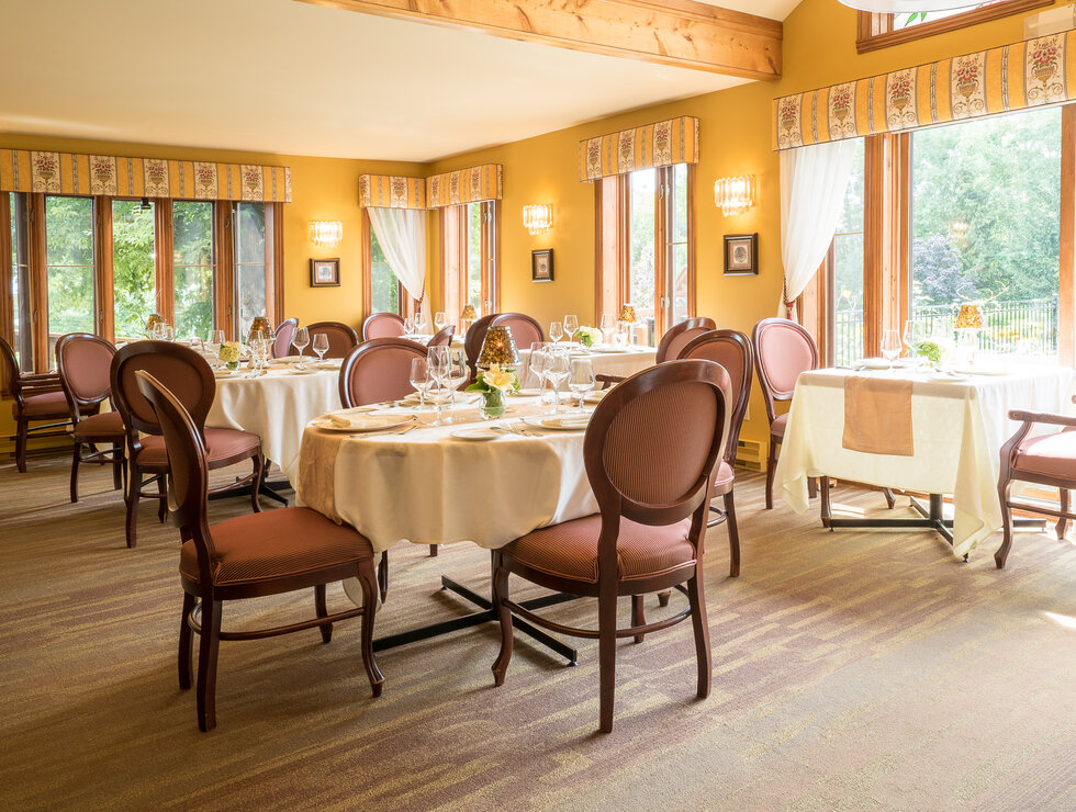 Auberge des Gallant Montérégie dining room