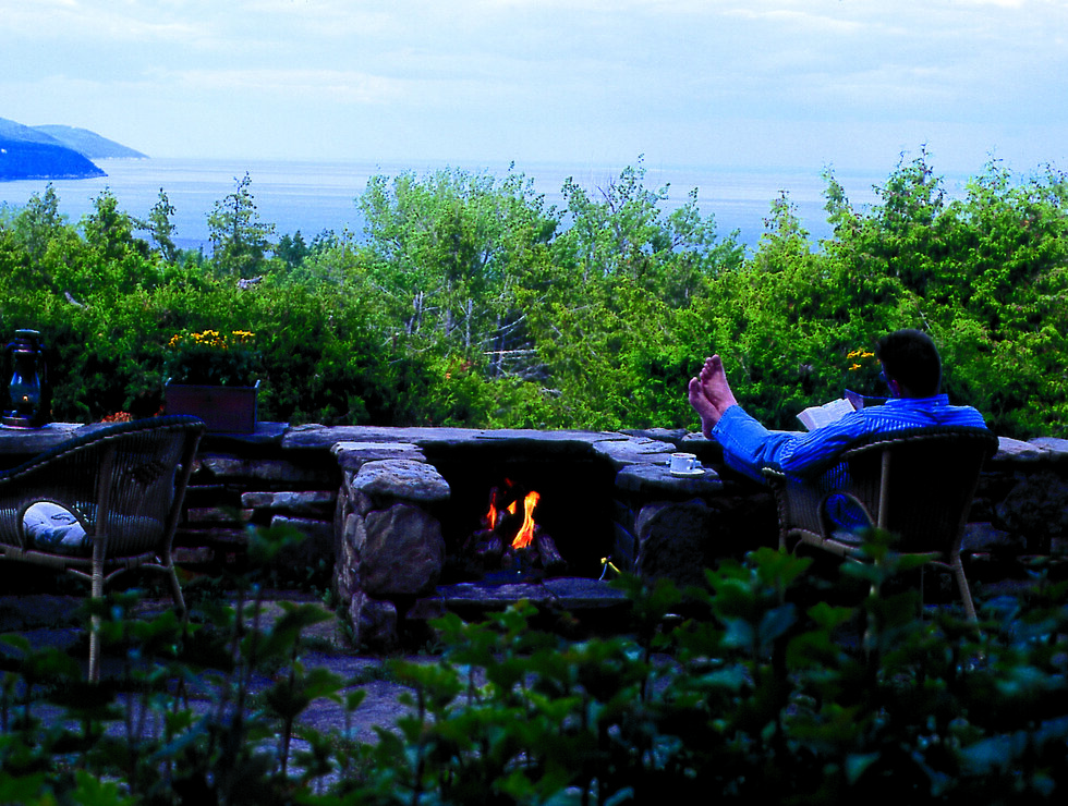 Auberge des Falaises terrace outdoor