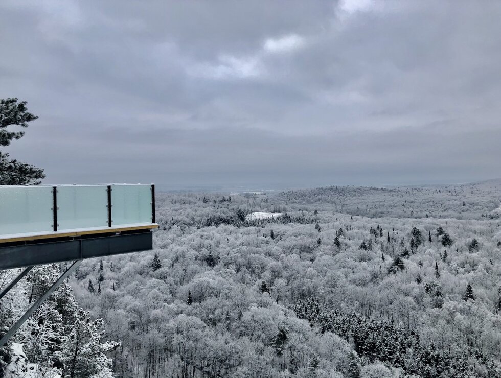Vue du sommet Auberge de la Montagne Coupée Lanaudière Hiver