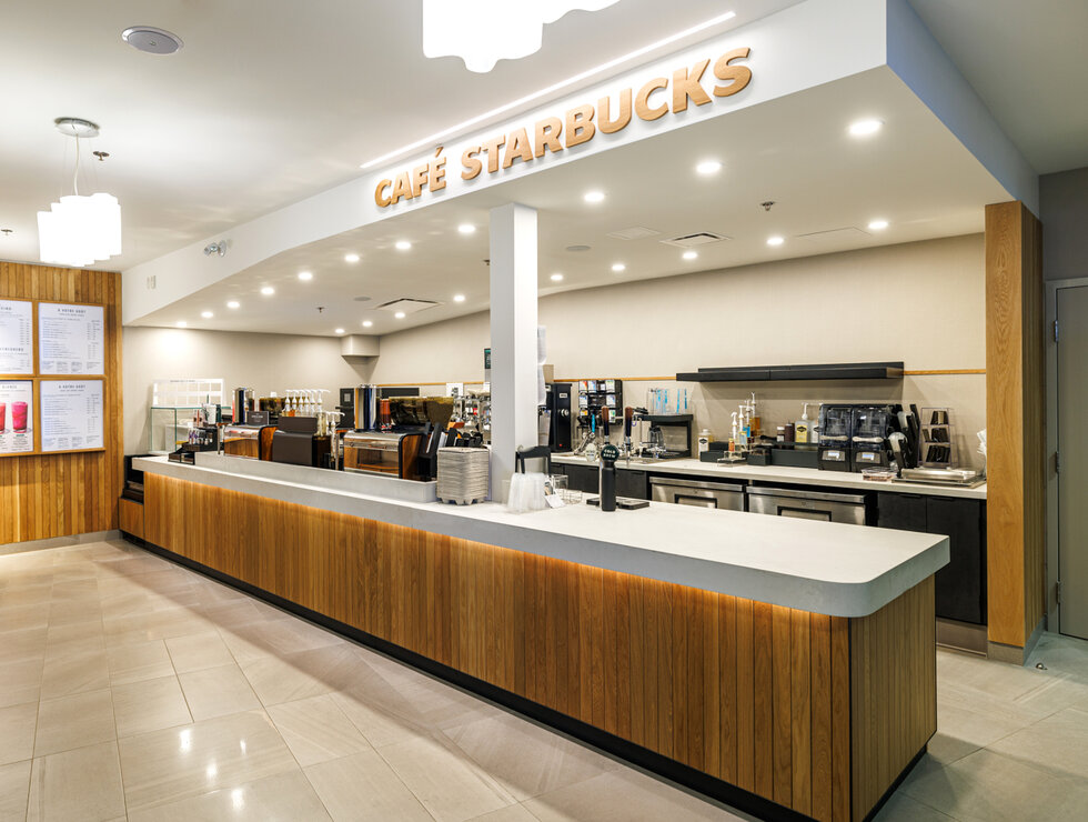 Hôtel Levesque Bas-Saint-Laurent café Starbucks