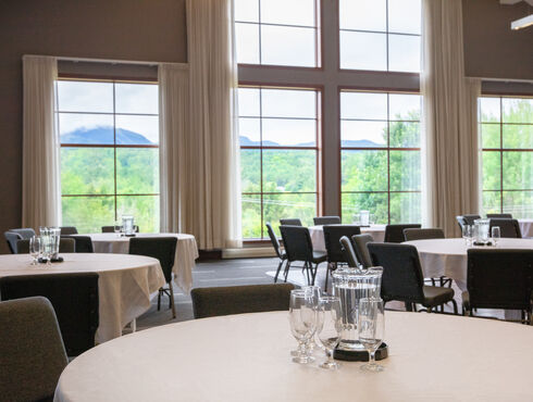 Estrimont Eastern Townships Reception room