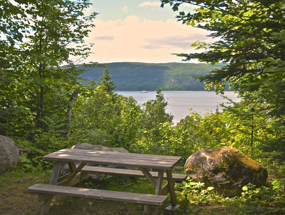Hôtel Cap-aux-Pierres Charlevoix sentiers pédestres