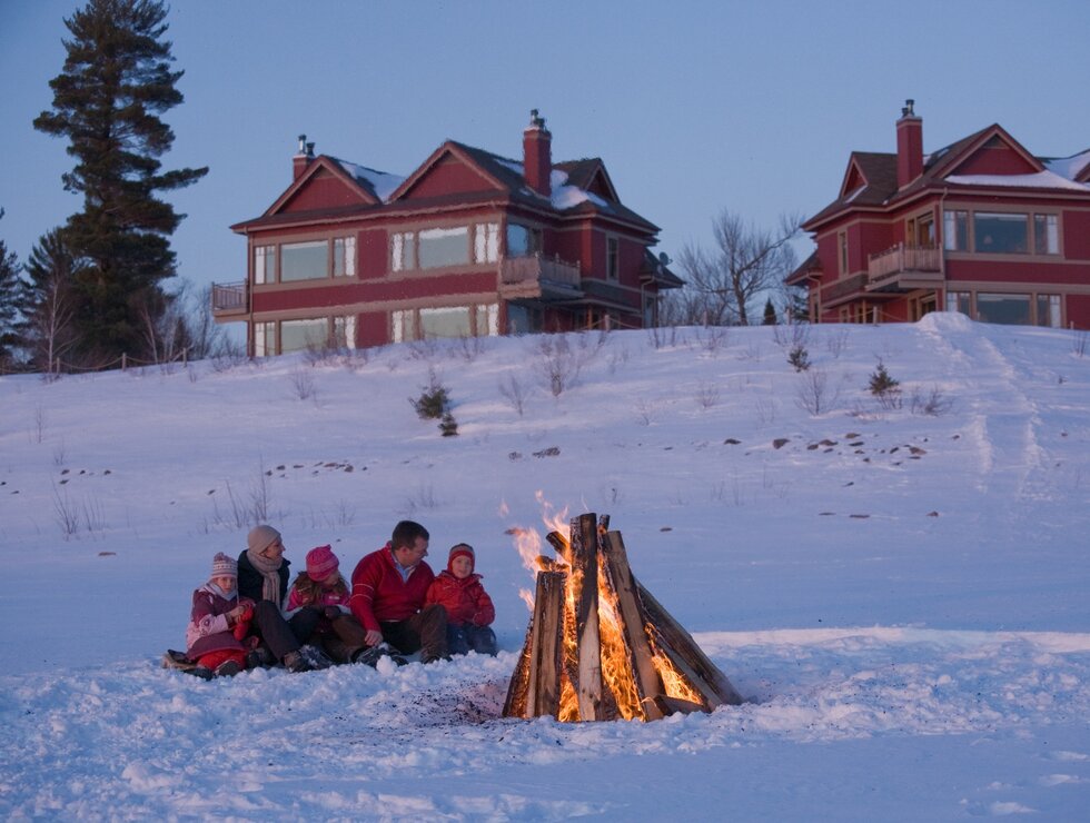 Le Village Windigo fire winter
