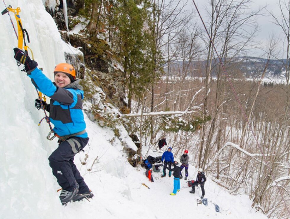 Le Petit Manoir du Casino - Hôtel-Pavillons-Spa Charlevoix winter climbing