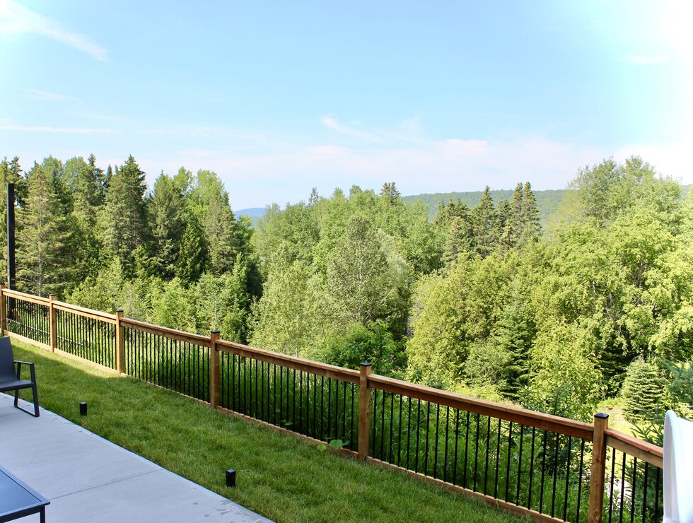 Ax Hôtel Mont-Tremblant landscape