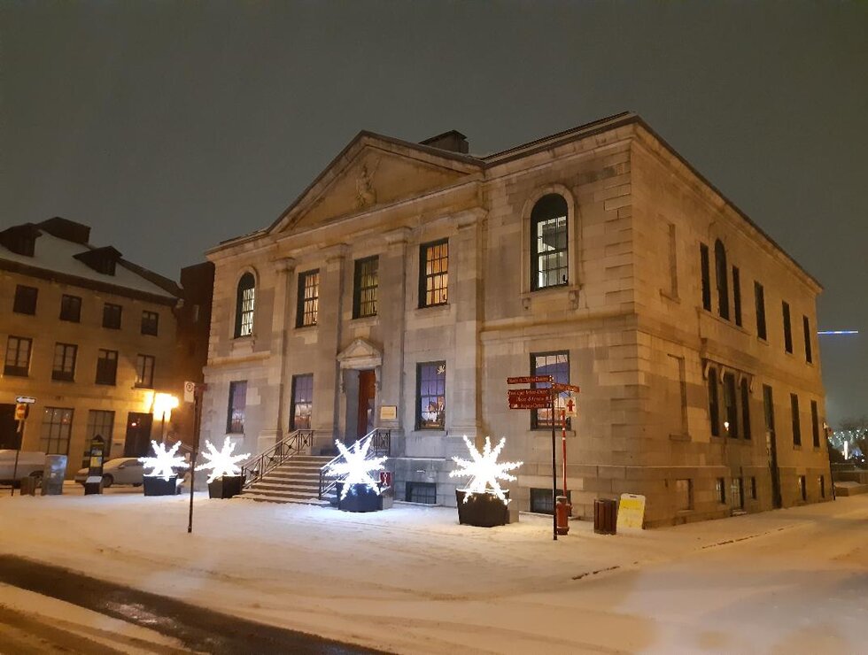 Le Saint-Sulpice Hôtel Montréal architecture old montreal