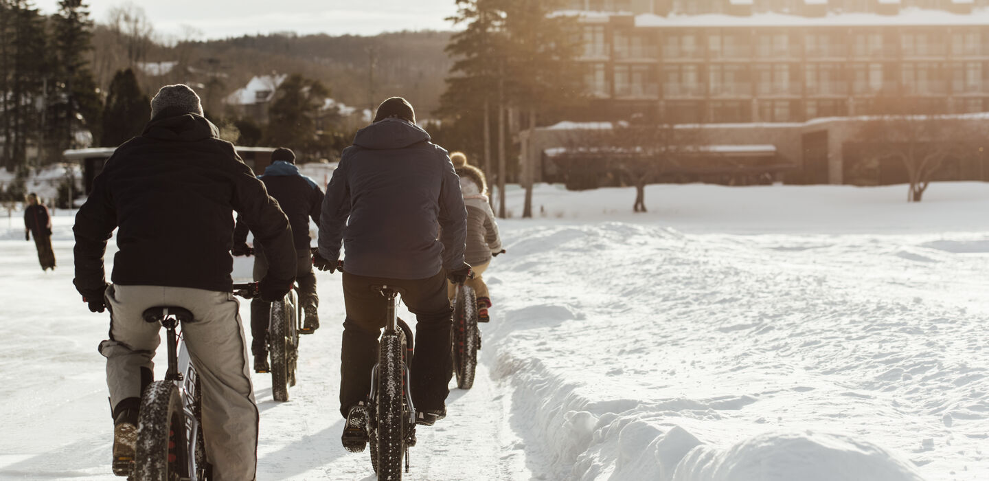 Entourage sur-le-Lac Resort Québec