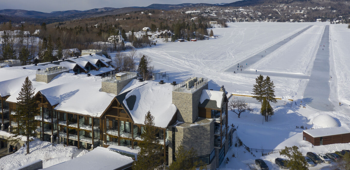 Entourage sur-le-Lac Resort Québec