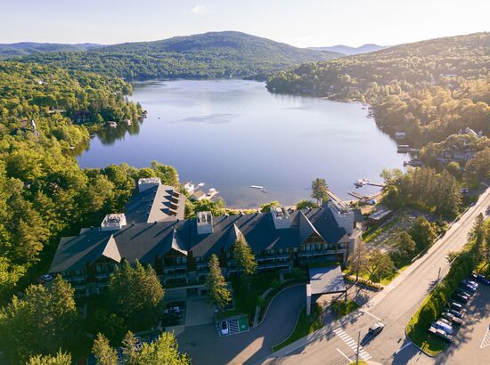 Entourage sur-le-Lac Resort Québec