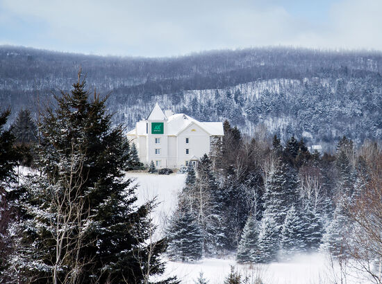 Ax Hôtel Mont-Tremblant